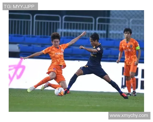 山东鲁能与广州恒大激战正酣谁能在这场巅峰对决中笑到最后